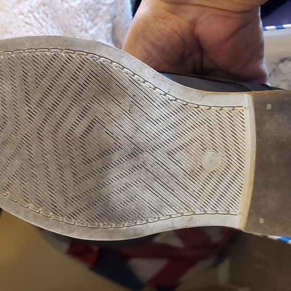 Boys Size 3-  Blue Casual Shoes, Worn 2x. - Picture 2 of 3